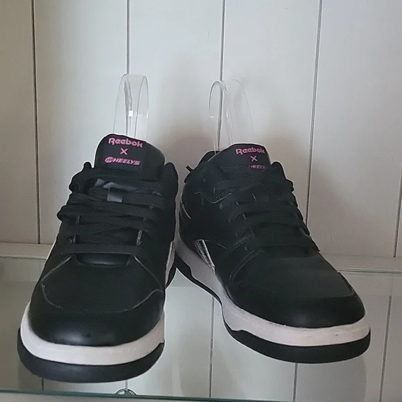 Heeleys Girls Sz. 5 BB 4500 Low Top Reebok Skate Shoes - Picture 2 of 8